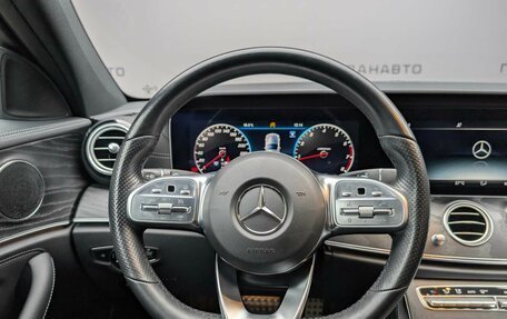 Mercedes-Benz E-Класс, 2019 год, 3 957 000 рублей, 15 фотография