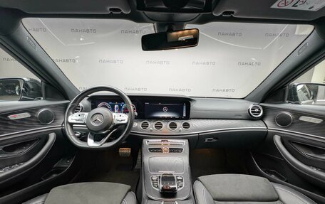Mercedes-Benz E-Класс, 2019 год, 3 957 000 рублей, 14 фотография