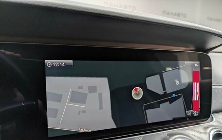Mercedes-Benz E-Класс, 2019 год, 3 957 000 рублей, 19 фотография