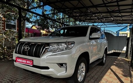 Toyota Land Cruiser Prado 150 рестайлинг 2, 2019 год, 6 500 000 рублей, 1 фотография