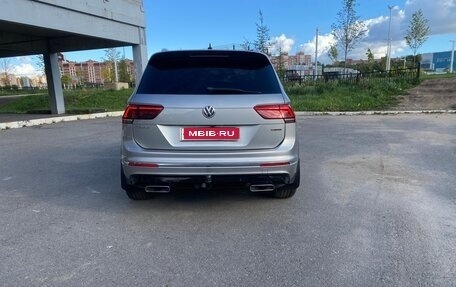 Volkswagen Tiguan II, 2018 год, 2 700 000 рублей, 2 фотография