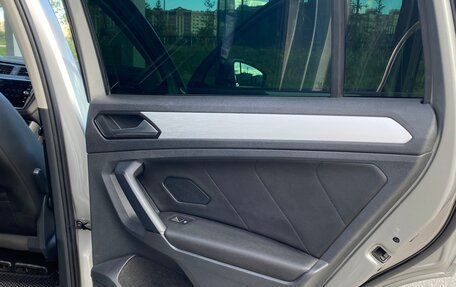 Volkswagen Tiguan II, 2018 год, 2 700 000 рублей, 5 фотография