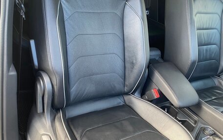 Volkswagen Tiguan II, 2018 год, 2 700 000 рублей, 10 фотография