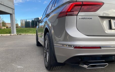 Volkswagen Tiguan II, 2018 год, 2 700 000 рублей, 21 фотография