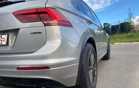 Volkswagen Tiguan II, 2018 год, 2 700 000 рублей, 20 фотография