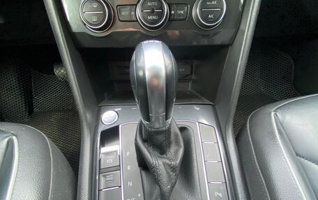 Volkswagen Tiguan II, 2018 год, 2 700 000 рублей, 36 фотография