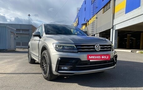 Volkswagen Tiguan II, 2018 год, 2 700 000 рублей, 39 фотография