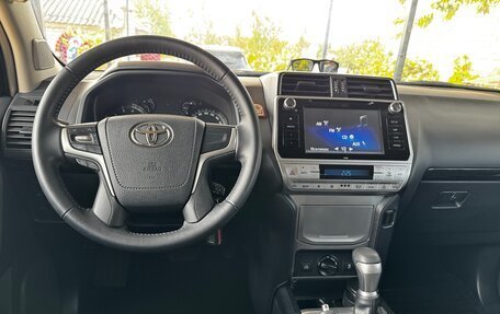 Toyota Land Cruiser Prado 150 рестайлинг 2, 2019 год, 6 500 000 рублей, 7 фотография