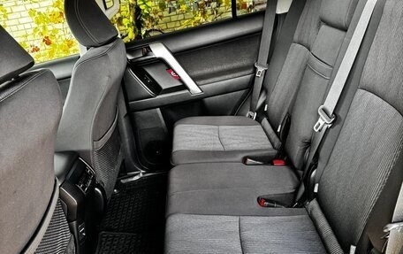 Toyota Land Cruiser Prado 150 рестайлинг 2, 2019 год, 6 500 000 рублей, 11 фотография