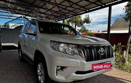 Toyota Land Cruiser Prado 150 рестайлинг 2, 2019 год, 6 500 000 рублей, 3 фотография