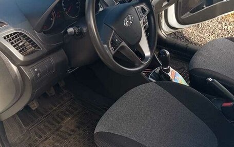Hyundai Solaris II рестайлинг, 2014 год, 1 000 050 рублей, 9 фотография