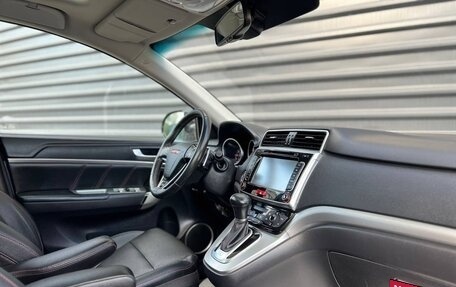 Haval H6, 2017 год, 1 165 000 рублей, 32 фотография