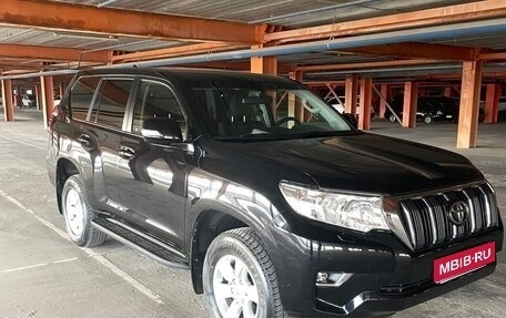 Toyota Land Cruiser Prado 150 рестайлинг 2, 2021 год, 6 500 000 рублей, 1 фотография