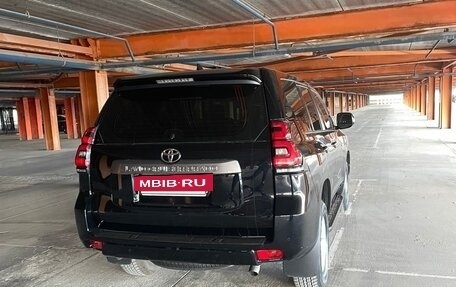 Toyota Land Cruiser Prado 150 рестайлинг 2, 2021 год, 6 500 000 рублей, 8 фотография