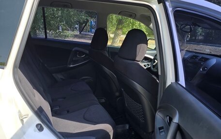 Toyota RAV4, 2010 год, 1 650 000 рублей, 12 фотография