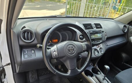 Toyota RAV4, 2010 год, 1 650 000 рублей, 14 фотография
