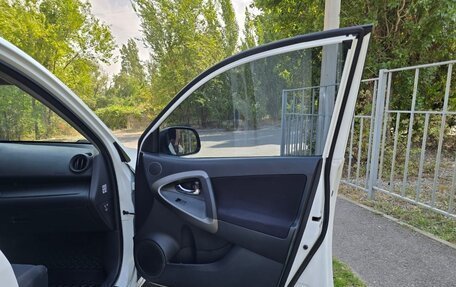 Toyota RAV4, 2010 год, 1 650 000 рублей, 19 фотография