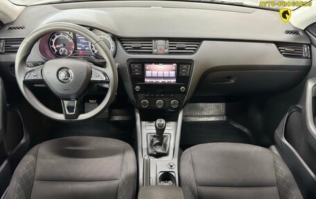 Skoda Octavia, 2019 год, 1 720 000 рублей, 13 фотография