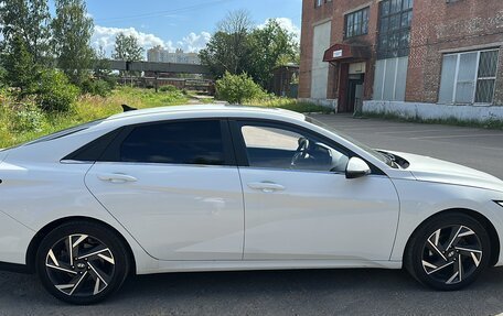 Hyundai Elantra, 2023 год, 1 700 000 рублей, 23 фотография