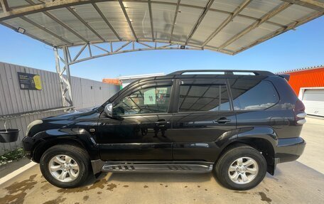 Toyota Land Cruiser Prado 120 рестайлинг, 2007 год, 2 100 000 рублей, 2 фотография