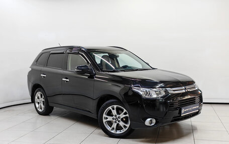 Mitsubishi Outlander III рестайлинг 3, 2013 год, 1 231 000 рублей, 1 фотография