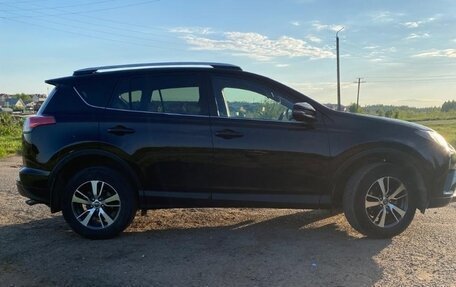 Toyota RAV4, 2017 год, 2 100 000 рублей, 7 фотография