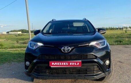 Toyota RAV4, 2017 год, 2 100 000 рублей, 2 фотография