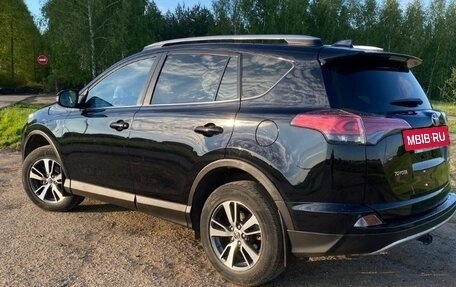 Toyota RAV4, 2017 год, 2 100 000 рублей, 6 фотография