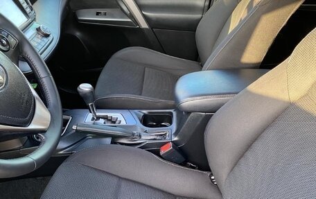 Toyota RAV4, 2017 год, 2 100 000 рублей, 15 фотография