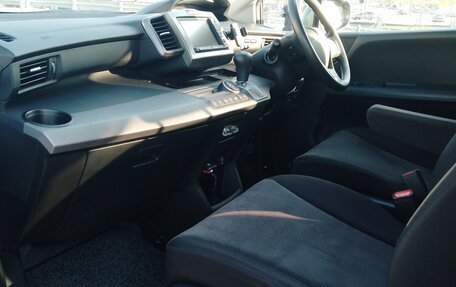 Honda Freed I, 2010 год, 1 150 000 рублей, 9 фотография