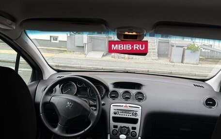 Peugeot 308 II, 2011 год, 370 000 рублей, 2 фотография
