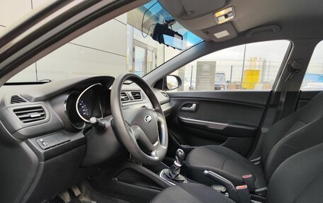 KIA Rio III рестайлинг, 2016 год, 950 000 рублей, 20 фотография