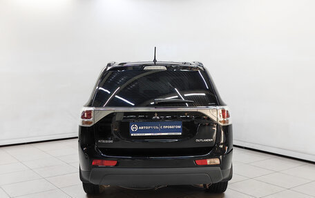 Mitsubishi Outlander III рестайлинг 3, 2013 год, 1 231 000 рублей, 4 фотография