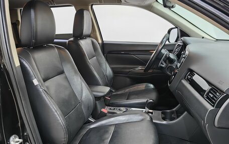 Mitsubishi Outlander III рестайлинг 3, 2013 год, 1 231 000 рублей, 7 фотография