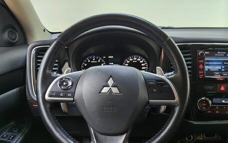 Mitsubishi Outlander III рестайлинг 3, 2013 год, 1 231 000 рублей, 11 фотография