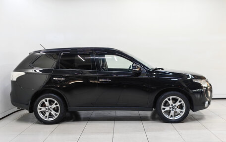 Mitsubishi Outlander III рестайлинг 3, 2013 год, 1 231 000 рублей, 5 фотография