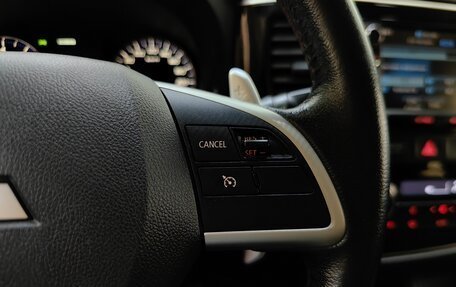 Mitsubishi Outlander III рестайлинг 3, 2013 год, 1 231 000 рублей, 19 фотография