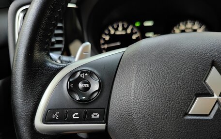 Mitsubishi Outlander III рестайлинг 3, 2013 год, 1 231 000 рублей, 18 фотография