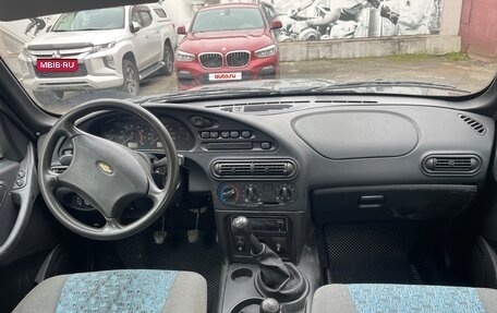 Chevrolet Niva I рестайлинг, 2004 год, 498 000 рублей, 10 фотография