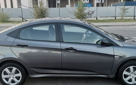 Hyundai Solaris II рестайлинг, 2012 год, 780 000 рублей, 7 фотография