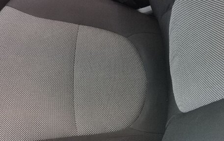 Hyundai Solaris II рестайлинг, 2012 год, 780 000 рублей, 18 фотография