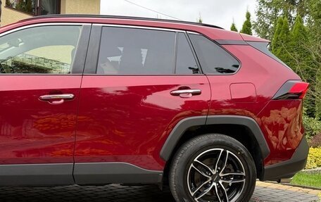 Toyota RAV4, 2020 год, 2 680 000 рублей, 4 фотография