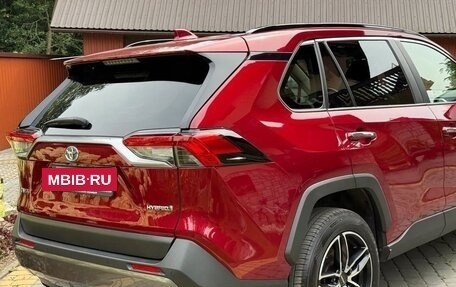 Toyota RAV4, 2020 год, 2 680 000 рублей, 8 фотография