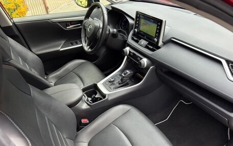 Toyota RAV4, 2020 год, 2 680 000 рублей, 16 фотография