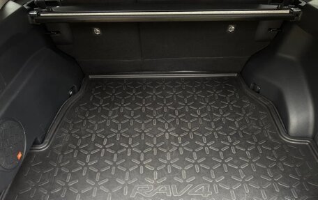 Toyota RAV4, 2020 год, 2 680 000 рублей, 22 фотография