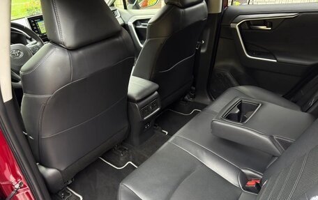 Toyota RAV4, 2020 год, 2 680 000 рублей, 19 фотография