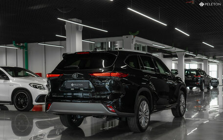 Toyota Highlander, 2025 год, 5 700 000 рублей, 8 фотография