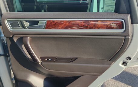 Volkswagen Touareg III, 2013 год, 2 600 000 рублей, 16 фотография