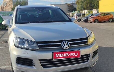Volkswagen Touareg III, 2013 год, 2 600 000 рублей, 2 фотография