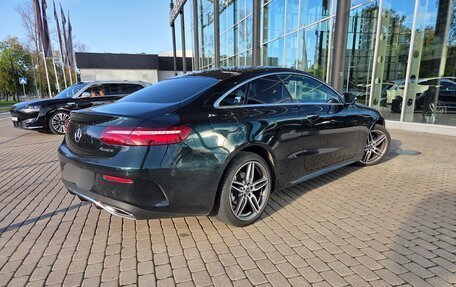 Mercedes-Benz E-Класс, 2019 год, 4 790 000 рублей, 5 фотография
